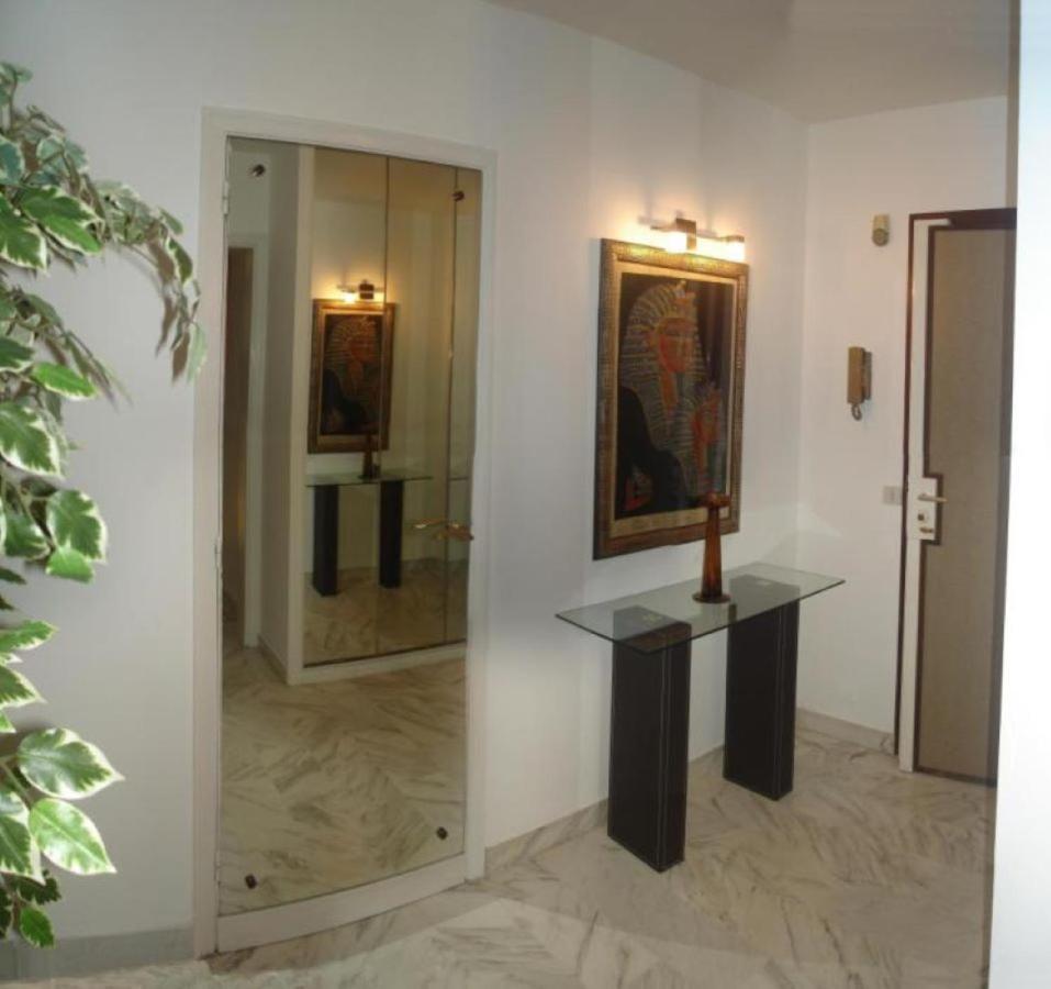 Appartement F3 Vue Mer Et Croisette Cannes Kültér fotó